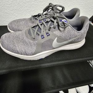 Gray Nike Flex TR8